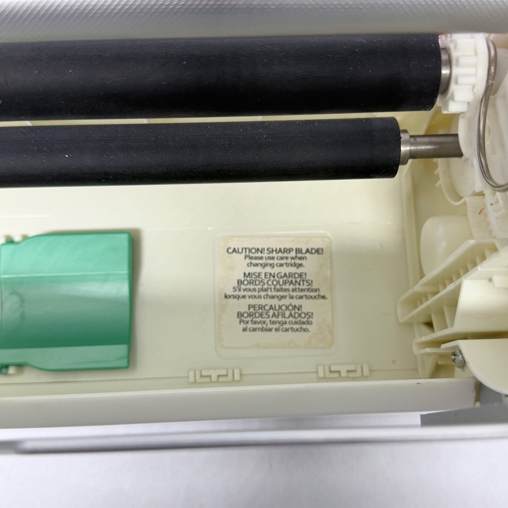 Xyron Creative Station 9" 5" Manual Sticker Maker Laminator Magnet Machine - Picture 15 of 16